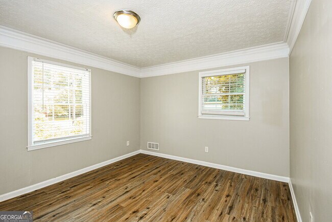 Building Photo - 1622 Blackwell Rd