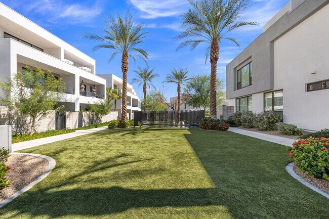 Building Photo - 928 Galaxy Dr