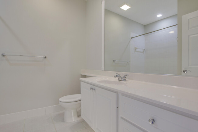 Building Photo - 3057 E Community Dr