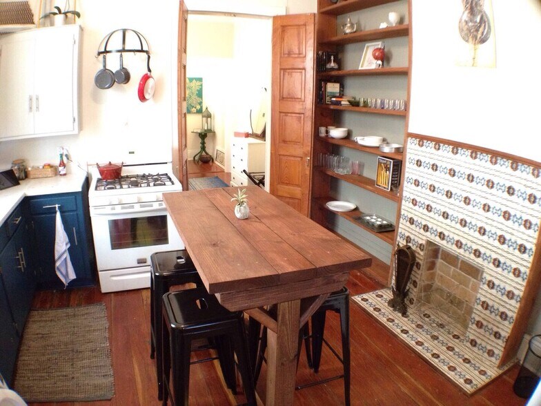 Kitchen - 2815 Ursulines Ave