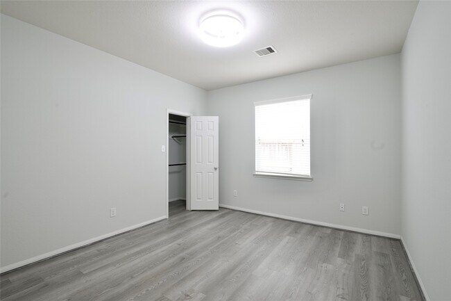 Building Photo - 3931 Medici Ct