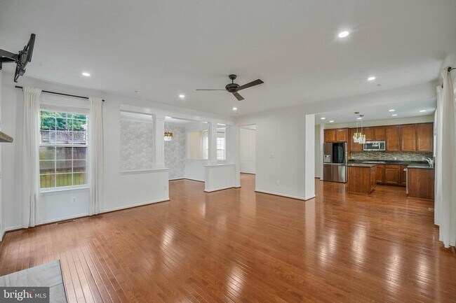 Building Photo - 3461 Eagle Ridge Dr