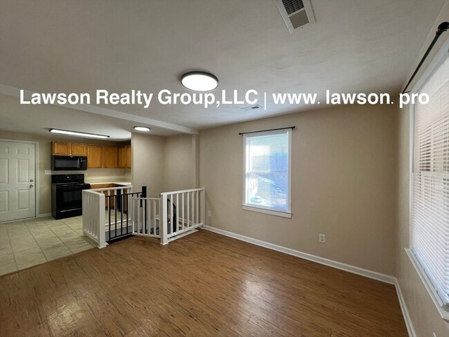 Building Photo - Charming Brick Home in Vinton with Finished Basement