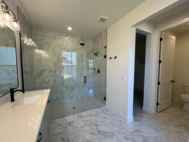 Building Photo - Desert Horizon!! BEAUTIFUL BRAND NEW 4 bed...