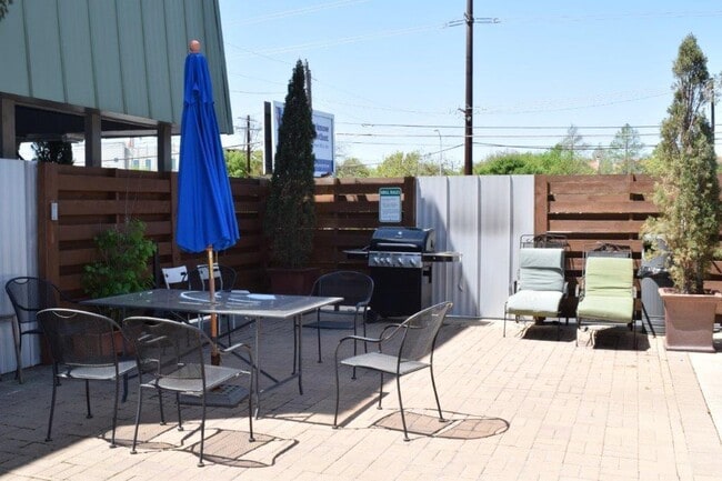 Building Photo - 3815 Guadalupe St