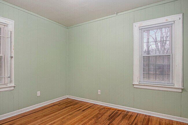 Building Photo - 15495 Littlefield St