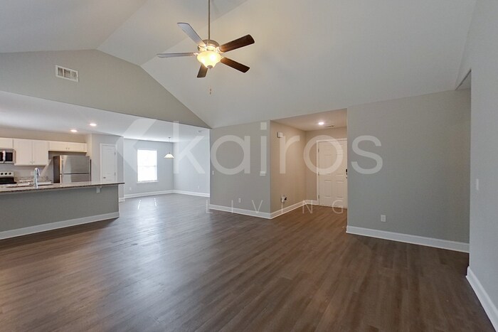 Building Photo - 110 Western Red Cedar Dr