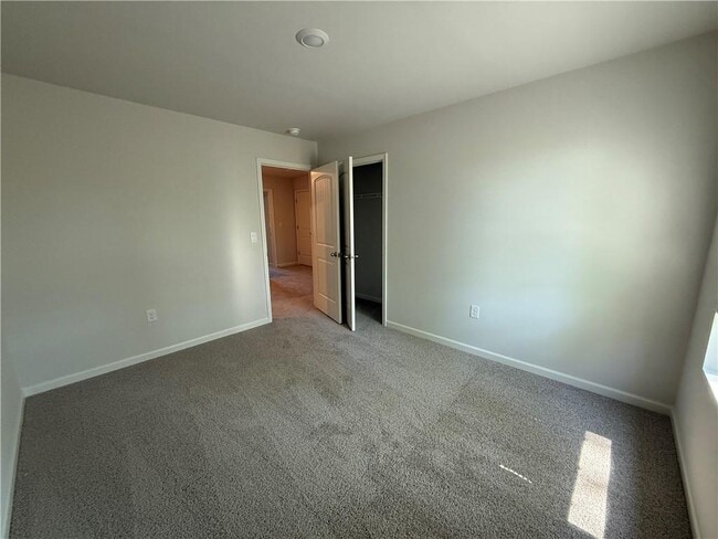 Building Photo - 126 Hughes Pl Dr