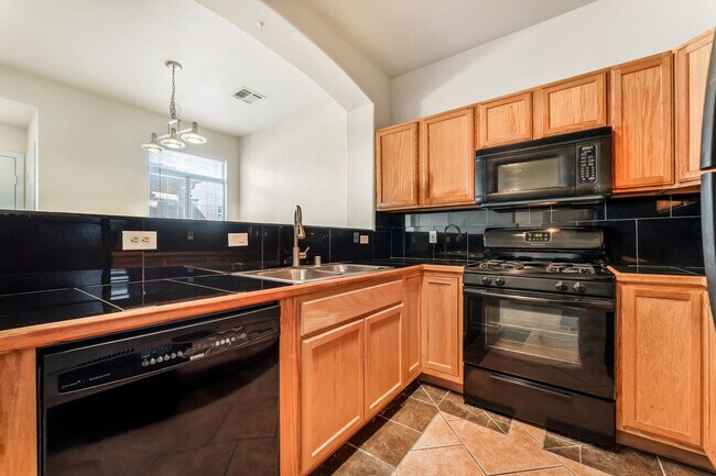 Building Photo - Charming Northwest Las Vegas Home with Open Living and Inviting Outdoor Space!