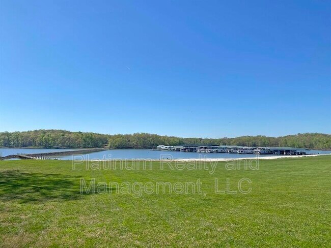 Building Photo - 202 Breakers Bnd