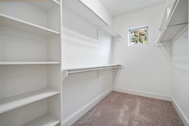 Building Photo - 2904 Leeland St