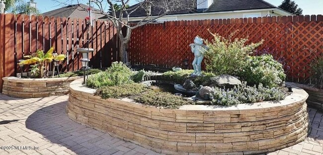 Building Photo - 6340 Ironside Dr S