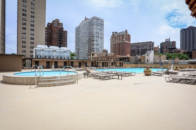 Building Photo - 655 W Irving Park Rd