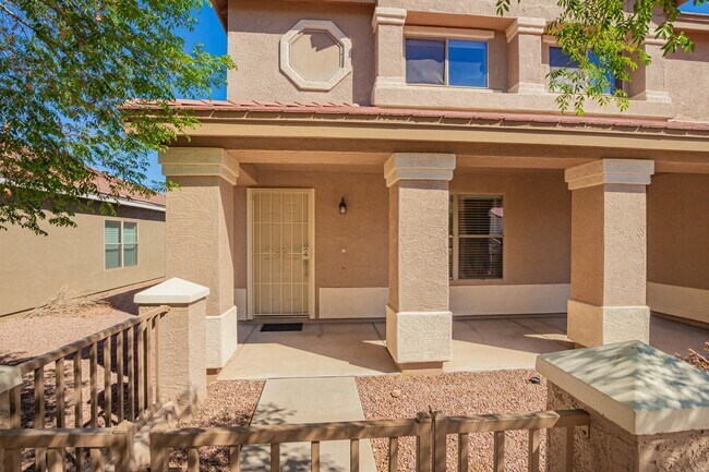 Building Photo - Spacious & Elegant Home with Resort-Style Backyard in Gated Community
