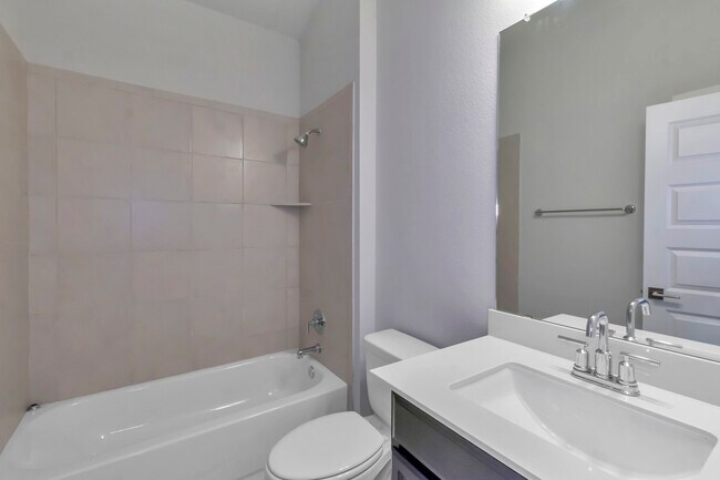 Building Photo - 120 Birkshire Dr