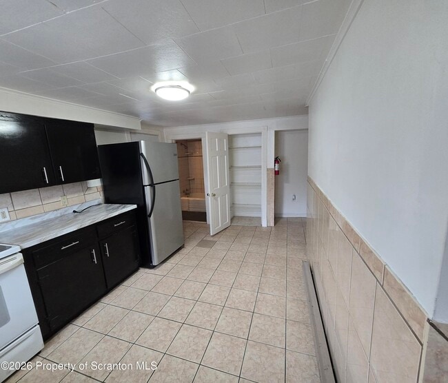 Building Photo - 1136 Luzerne St