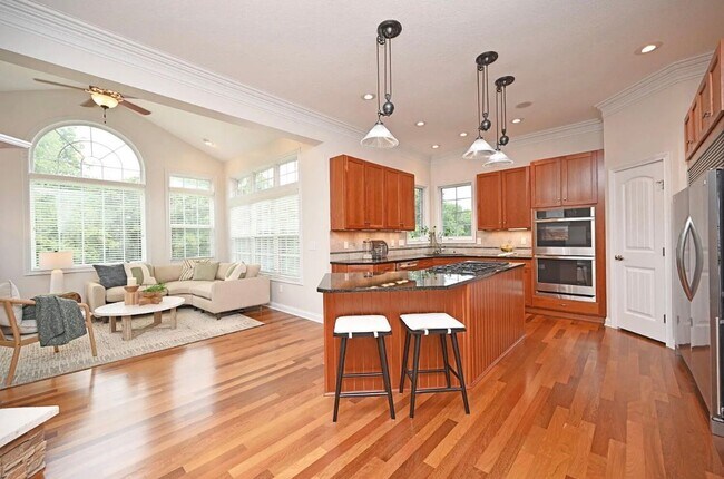 Building Photo - 3172 Monticello Way