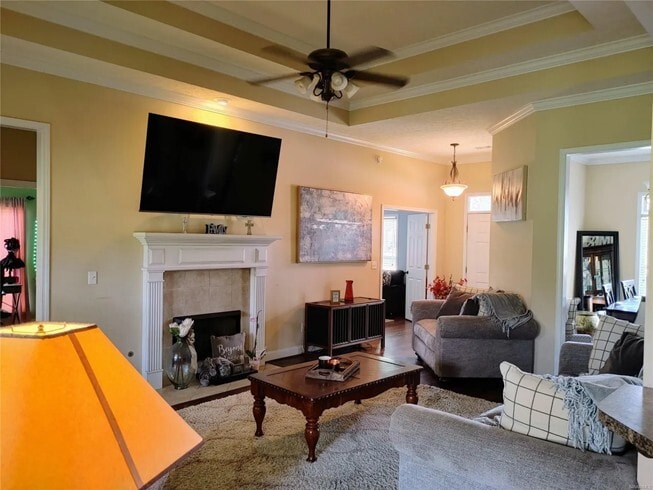 Building Photo - 7301 Anna Rose Dr