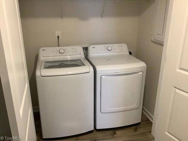 Building Photo - 136 Plumtree Ct