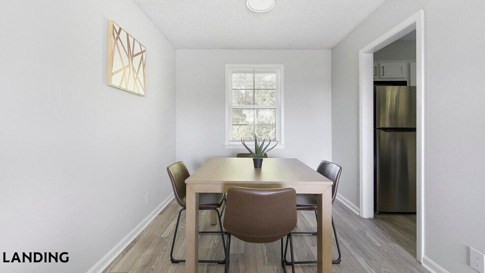 Building Photo - 231 New Shackle Island Rd