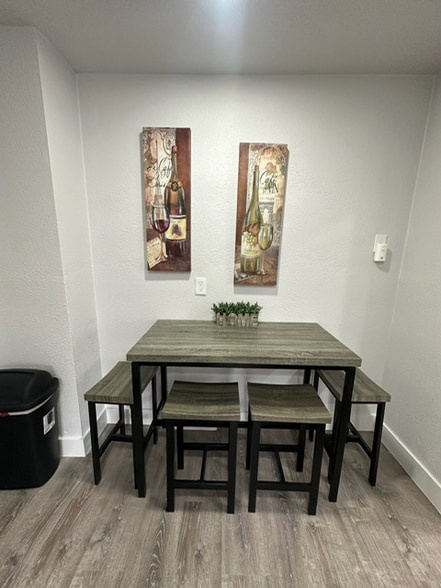 Building Photo - 2617 Snyder Ave