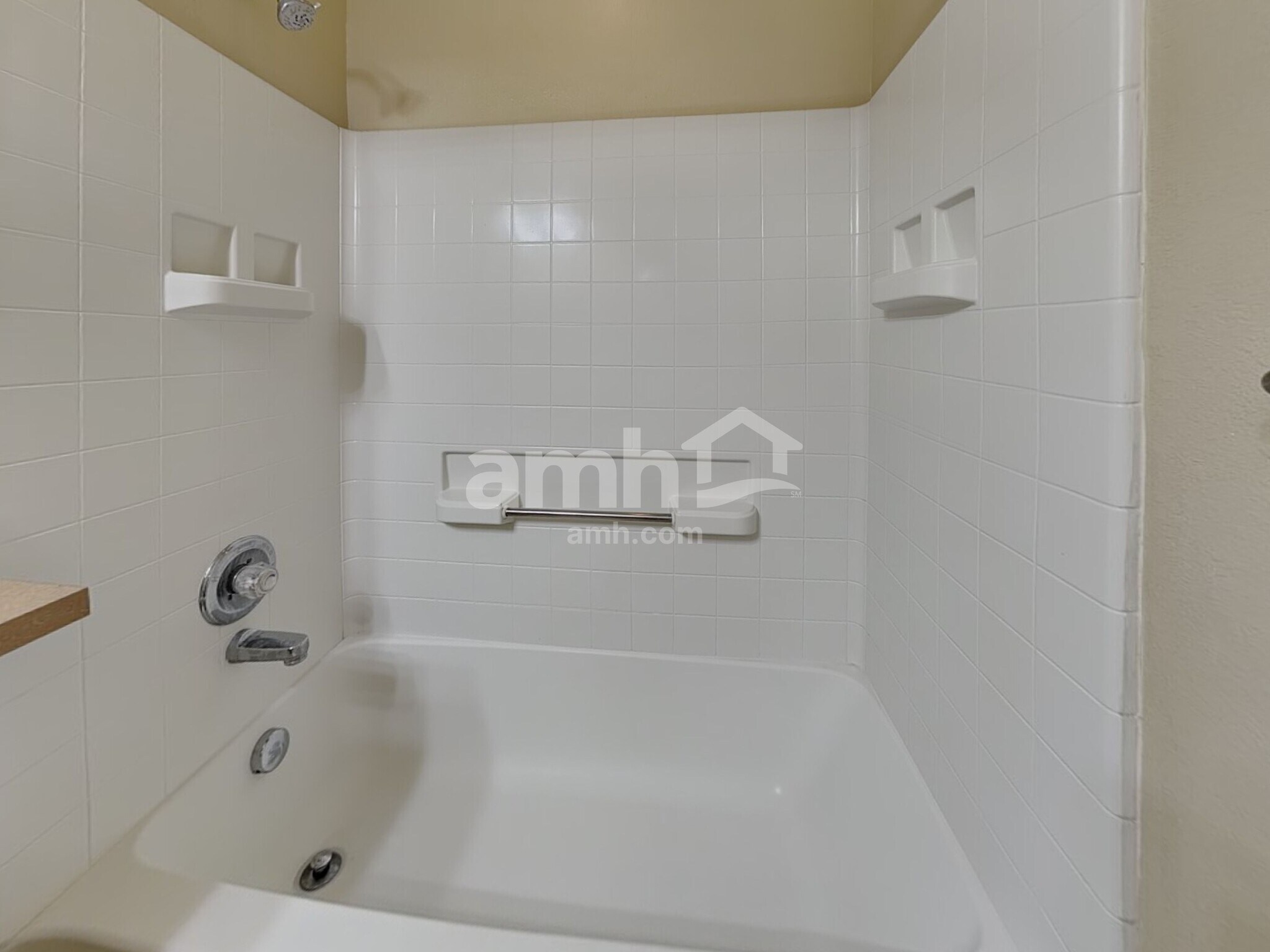 Building Photo - 469 Hayloft Way