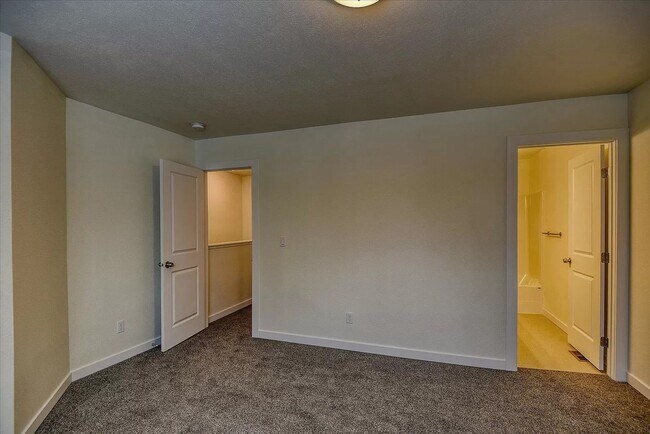 Building Photo - 1201 - 1205 N Cannon St.