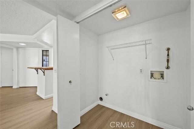 Building Photo - 225 Evergreen Ct