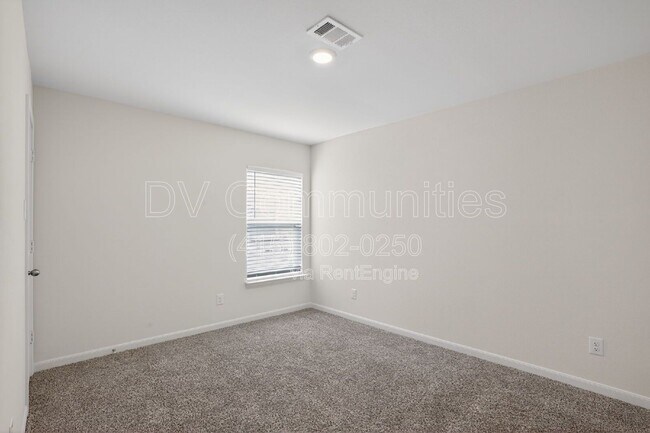 Building Photo - 512 Albert Anthony St