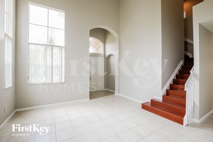 Building Photo - 2222 Portofino Ave