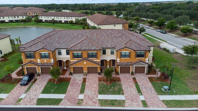 Building Photo - 20457 Lagente Cir