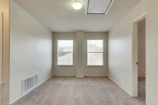 Building Photo - 10900 Gerald Allen Loop