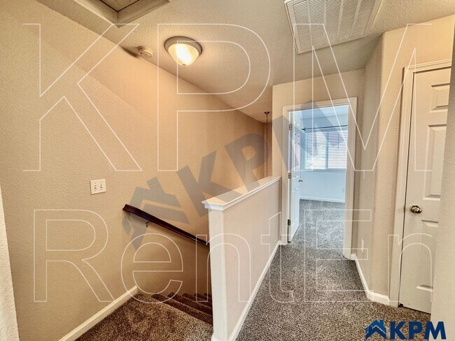 Building Photo - 1504 Cat Tail Dr