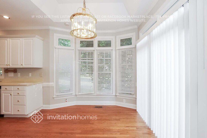 Building Photo - 6150 Garamond Ct