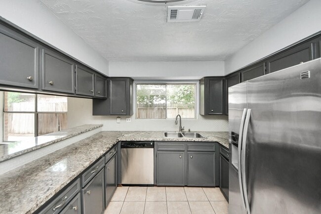 Building Photo - 21039 Northern Colony Ct