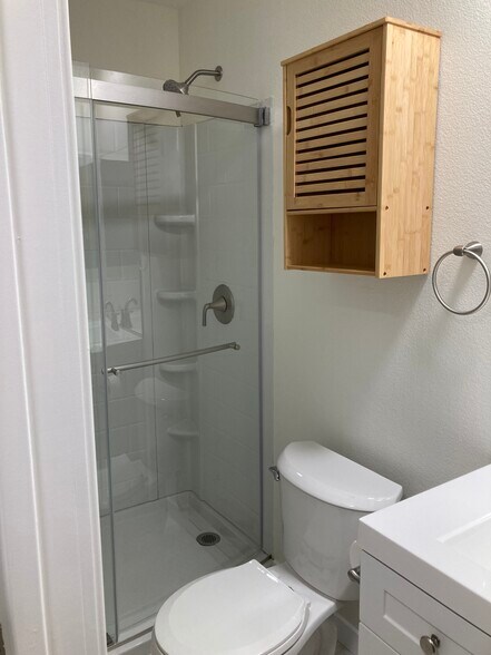 Building Photo - 2875 N Los Felices Rd