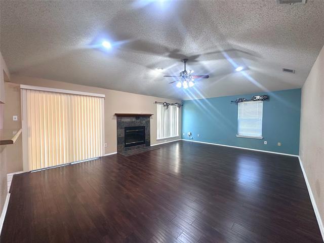 Building Photo - 2318 Crystal Creek Ln