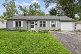 Building Photo - Charming 3-Bedroom Home in a Prime Aksarben Location!