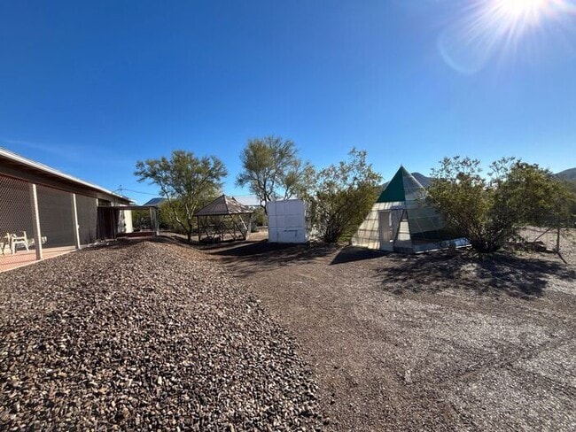 Building Photo - READY TO VIEW NOW! Adorable 3 Bed 2 Bath Home in New River NO HOA