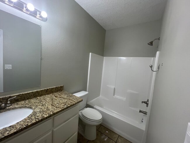 Building Photo - 3816 Lockhaven Dr