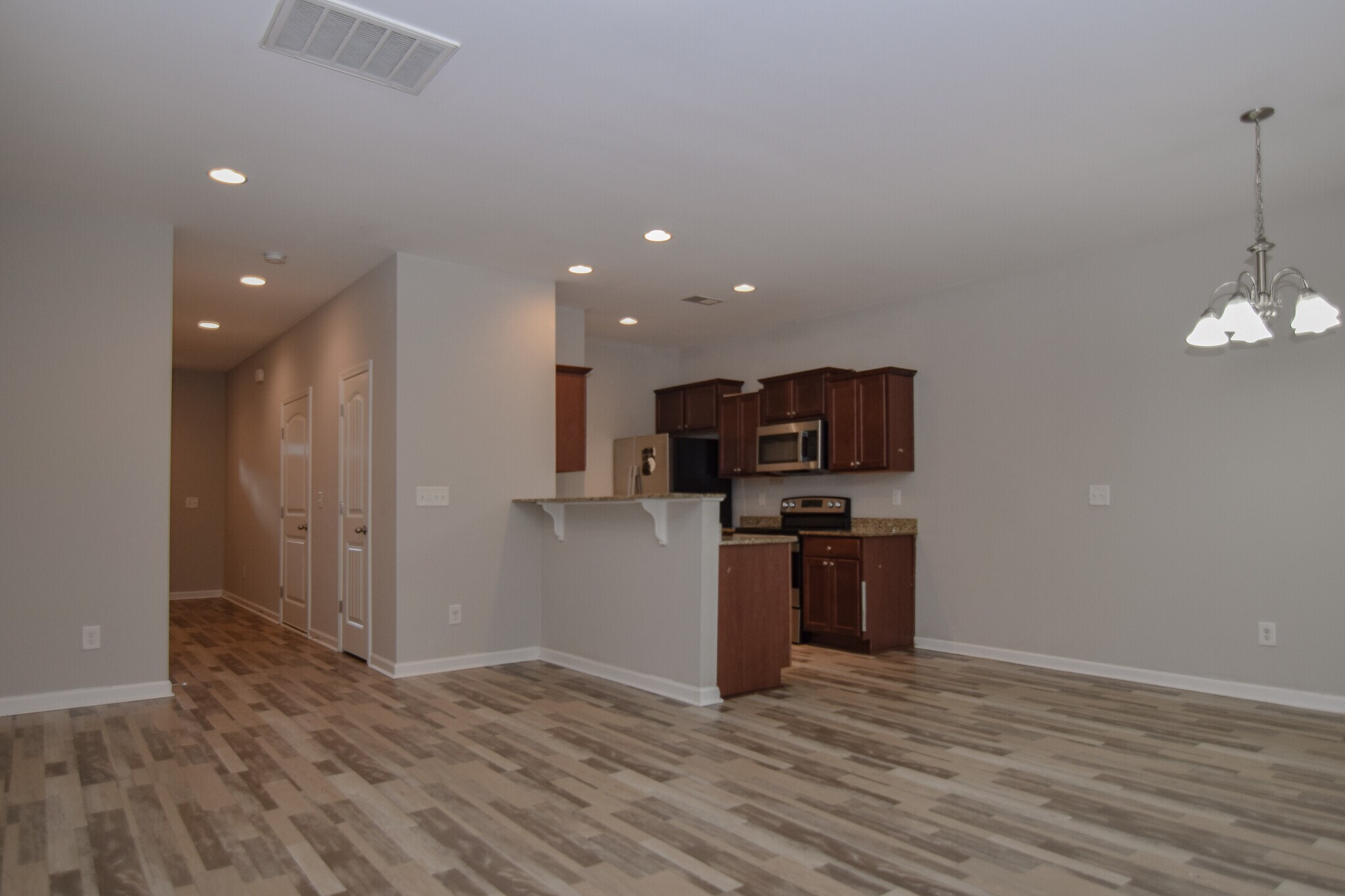 Building Photo - 162 Buchanan Cir