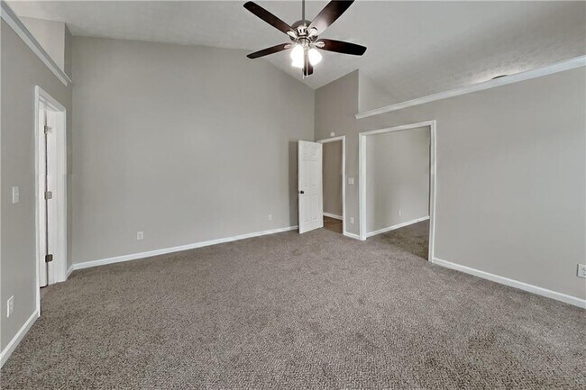 Building Photo - 2070 Charleston Oak Cir