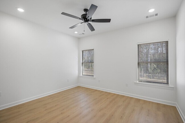 Building Photo - West Little Rock - 1500 SqFt New Constuction 3 Bed 2 Bath off Kanis Road