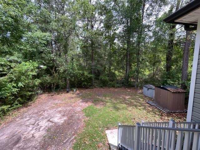 Building Photo - 35621 Oakridge Ave