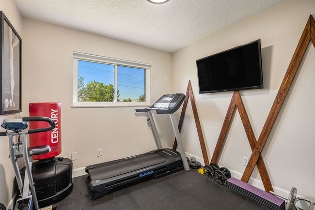 Building Photo - Spacious Home and a Hobbyist Dream w/Large...