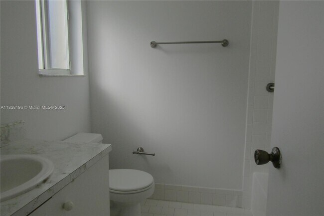 Building Photo - 17278 SW 139th Ct