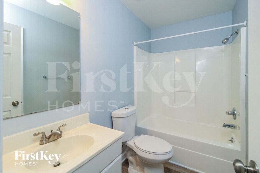 Building Photo - 3974 Leinbach Dr