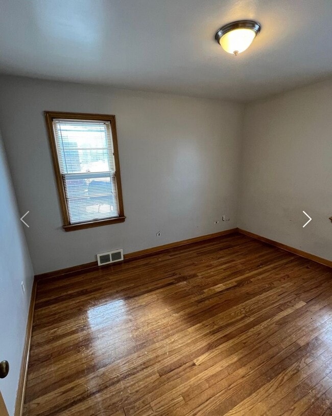 Building Photo - 10310 Park Heights Ave