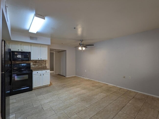 Building Photo - 12221 W Bell Rd