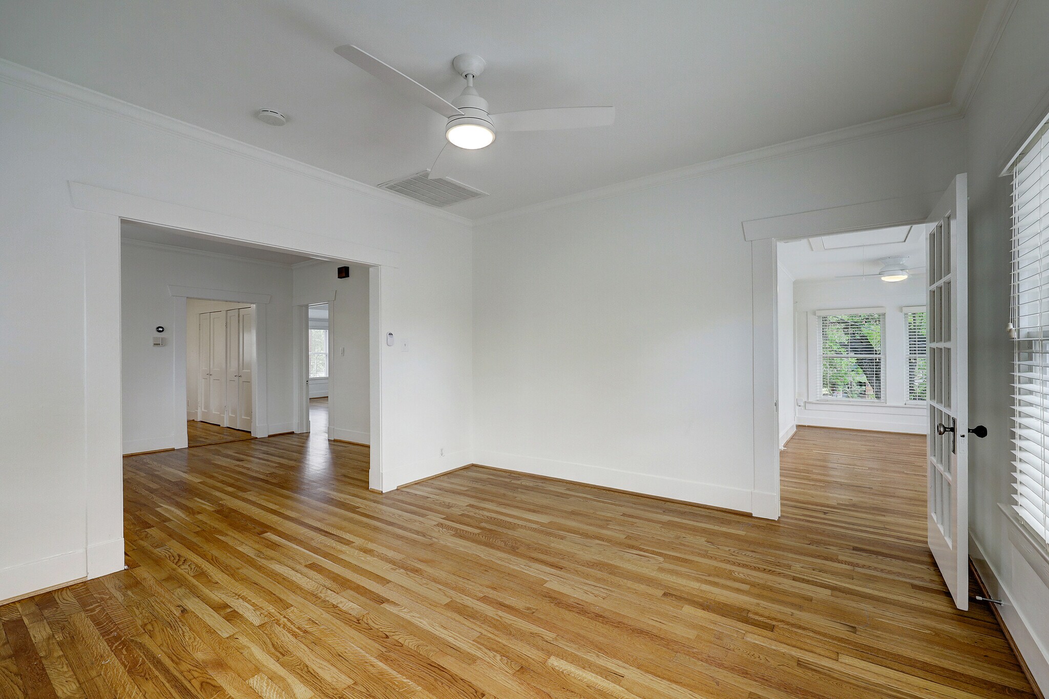 Living/dining/study - 603 Euclid St